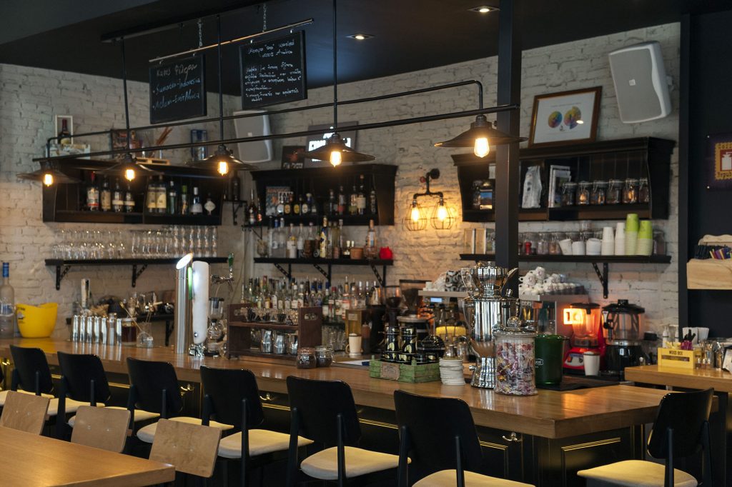 Bar