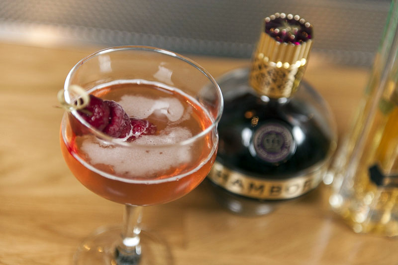 COCKTAIL